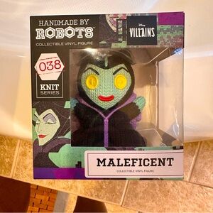 Handmade by Robots: Knit Series - Maleficent #038 (Vinyl), Disney Villains, New
